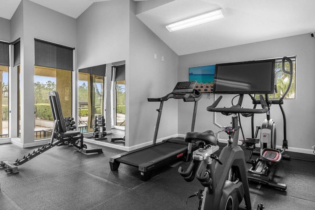 Vibrant 4Br Family Townhome 1 Mile From Disney World And Disney Springs オーランド エクステリア 写真