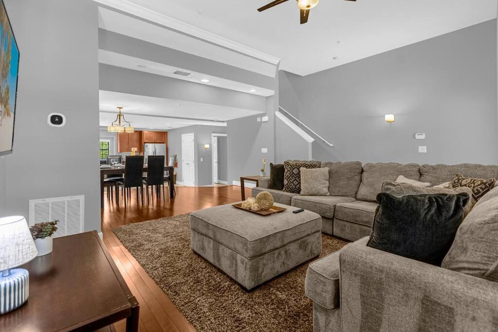 Vibrant 4Br Family Townhome 1 Mile From Disney World And Disney Springs オーランド エクステリア 写真
