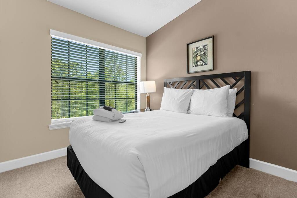 Vibrant 4Br Family Townhome 1 Mile From Disney World And Disney Springs オーランド エクステリア 写真